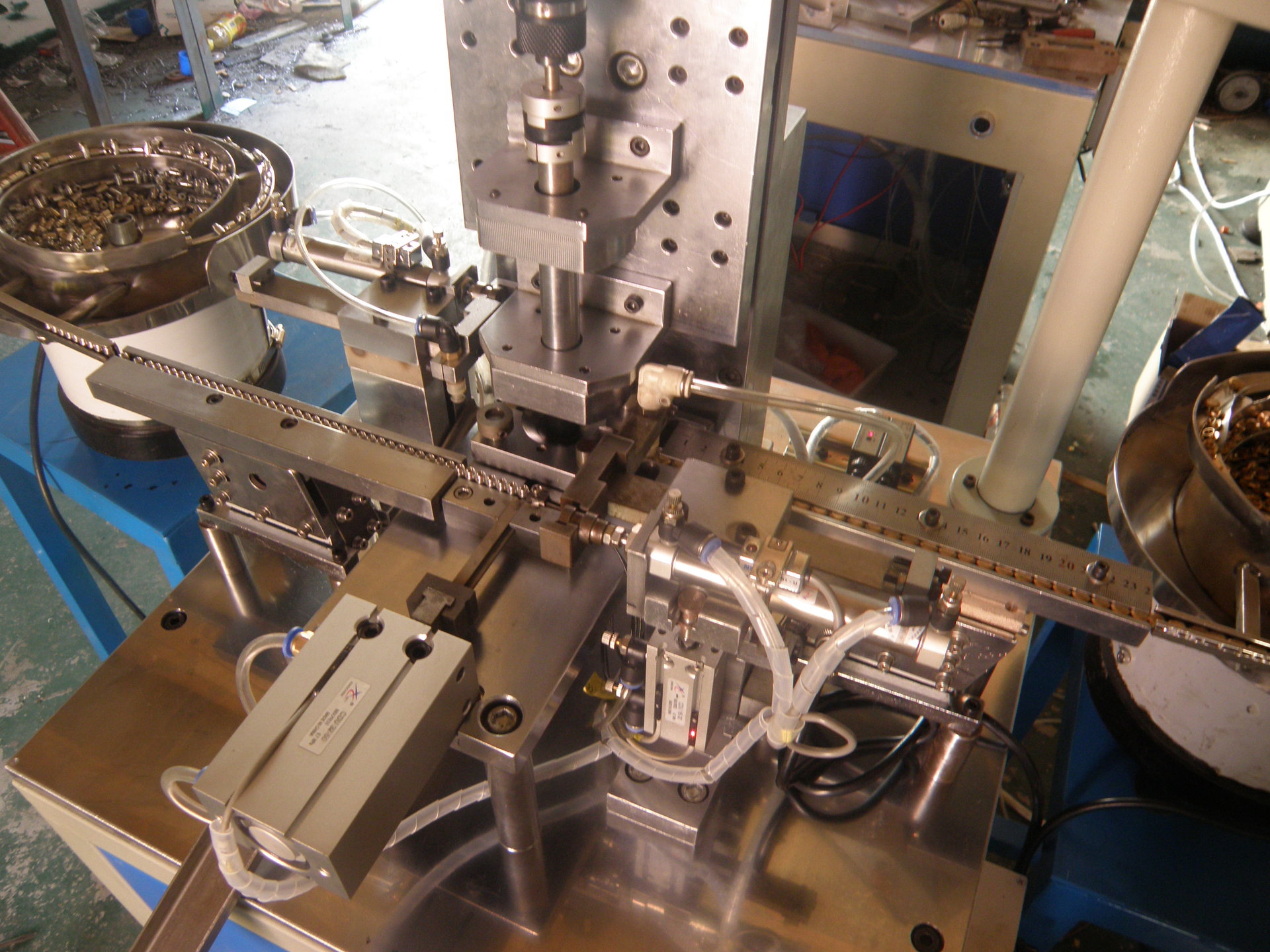 高效自動化解決方案 自動擰螺絲機的價格、廠家及優勢解析